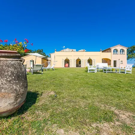 Villa Poggio Al Pruno By Interhome *