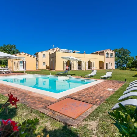 Villa Poggio Al Pruno By Interhome